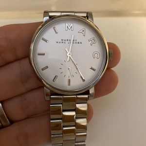MARC BY MARC JACOBS
Baker Quartz White Dial Stainless Steel Ladies Watch